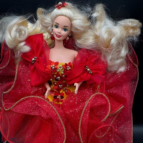 Vintage 1993 Mattel Barbie Doll Happy Holidays Special Edition Red Dress 10824 - Picture 2 of 11